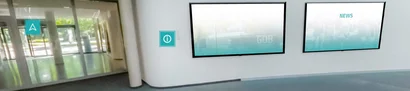 Infobereich im Atrium des Virtuellen Campus, mit Monitoren zu Team GOB und aktuellen News