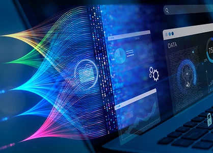Visualisierung von Datenströmen, Dashboards und Analysefenstern auf einem Laptop.