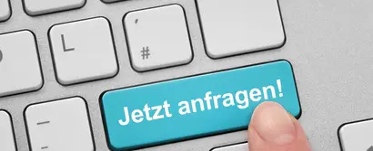 Headerbild Demoanfrage mit hierfür umgewidmeter breiter türkisfarbener Shift-Taste.