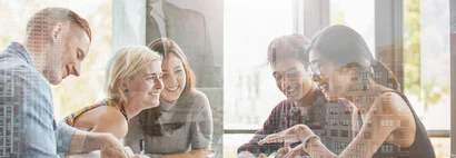 Gruppe junger KollegInnen, die sich fröhlich unterhält